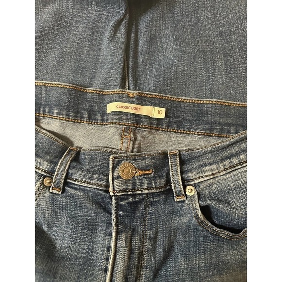 Levi’s classic bootcut women’s jean size 10 med wash - Picture 9 of 10